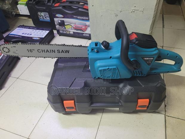 16inch Cordless Chain Saw 88 Volts Battery