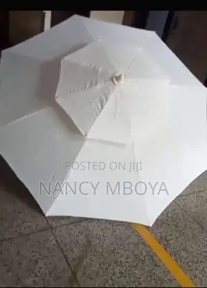 Folding Outdoor Umbrella With Iron Pipe 2.7m Diameter