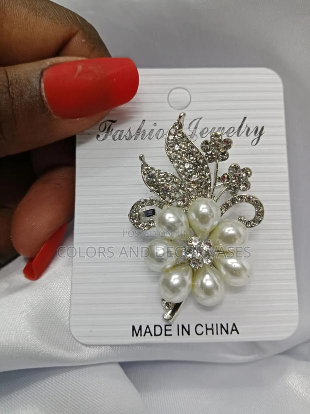 Pearls Brooches Available - thumbnail 2