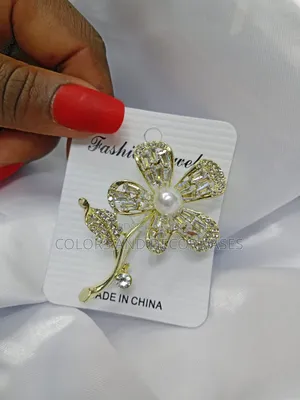Pretty Brooches Good Quality Available