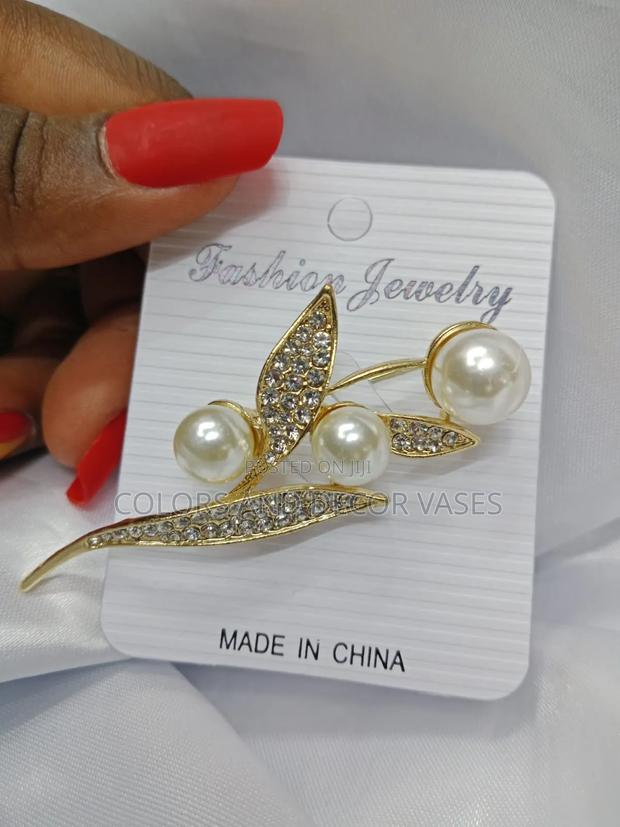 Brooches Gold and Silver Available - main view