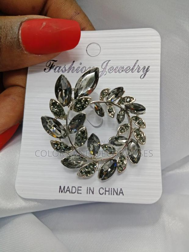 Brooches Gold and Silver Available - thumbnail 3