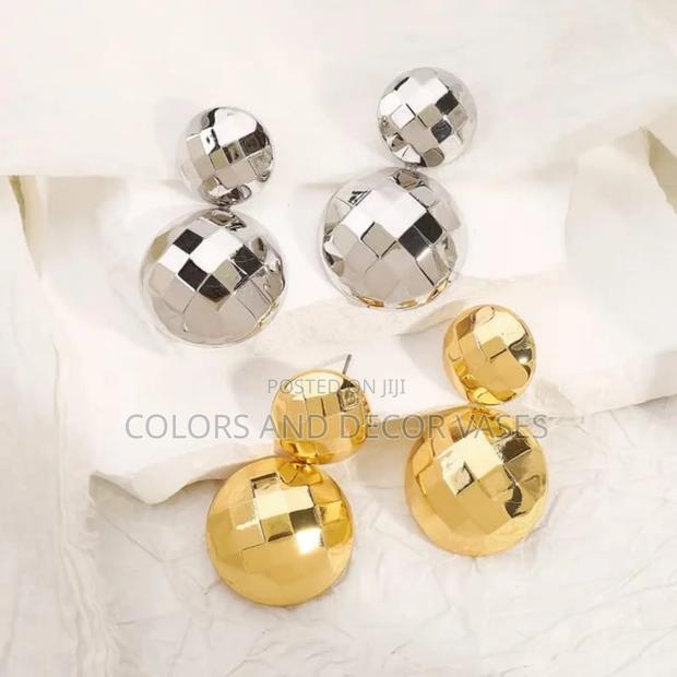 Enhance Your Style With Our Unique Earrings - thumbnail 2