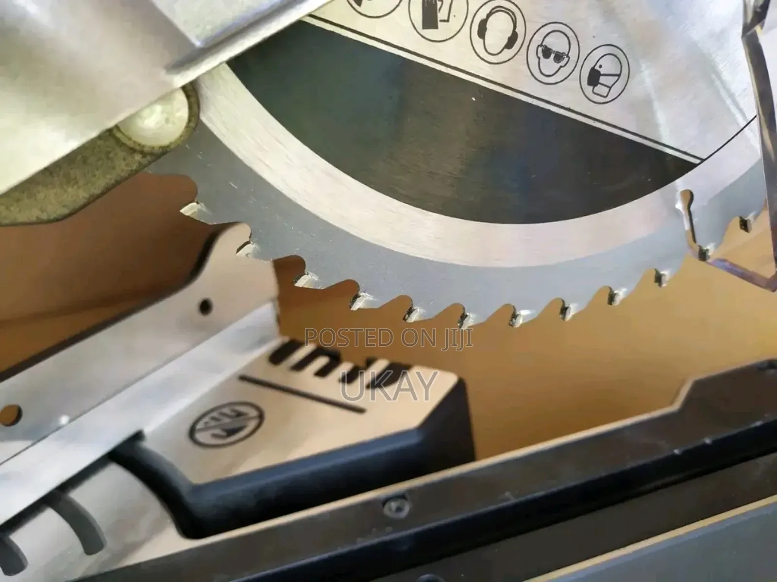 Mac Allister Sliding Compound Mitre Saw.