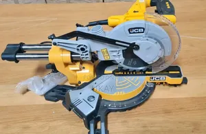 JCB Crosscut and Mitre Saw.