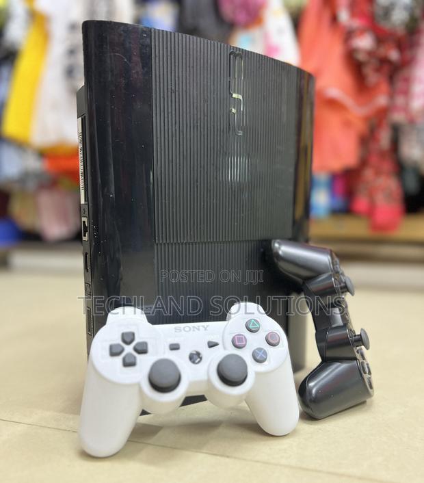 Sony Playstation 3 - thumbnail 3