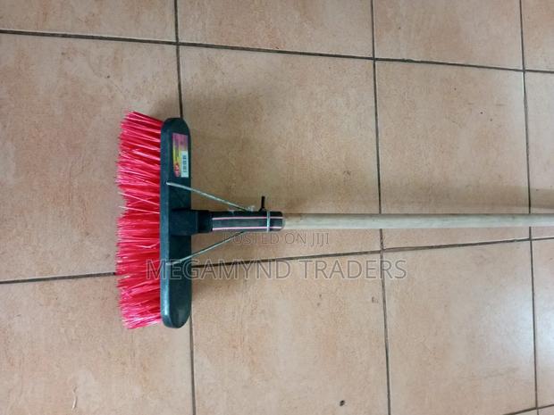 Hard Broom / Household Broom With Wooden Handles 120cm