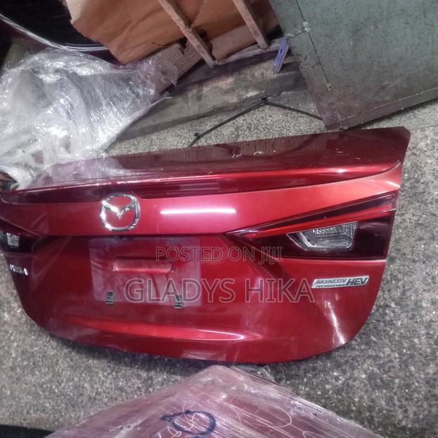 Ex Japan Boot for Mazda Axela on Sale - thumbnail 2