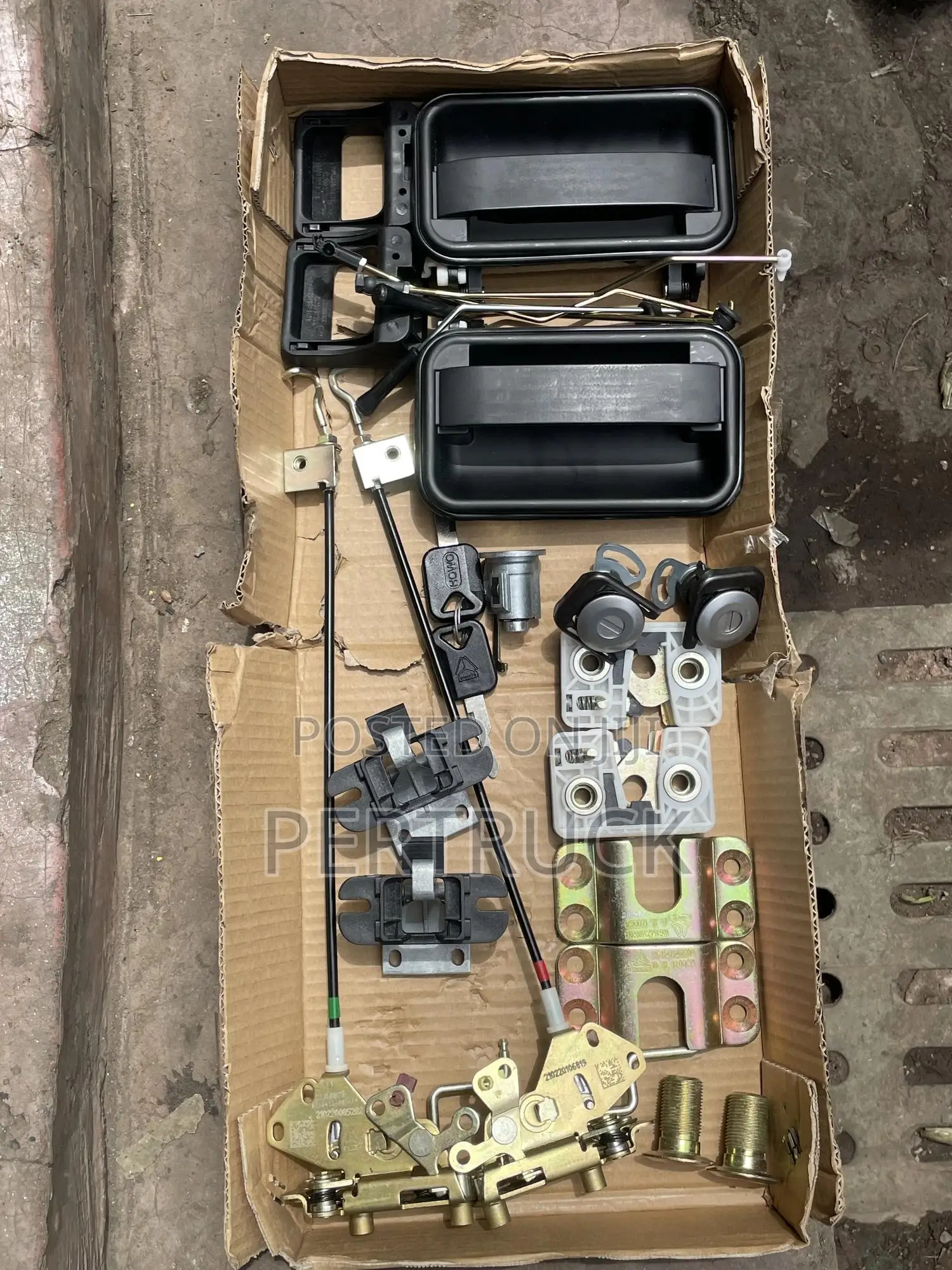 WG/Wg Door Lock Kit SITRAK Howo Sino A7