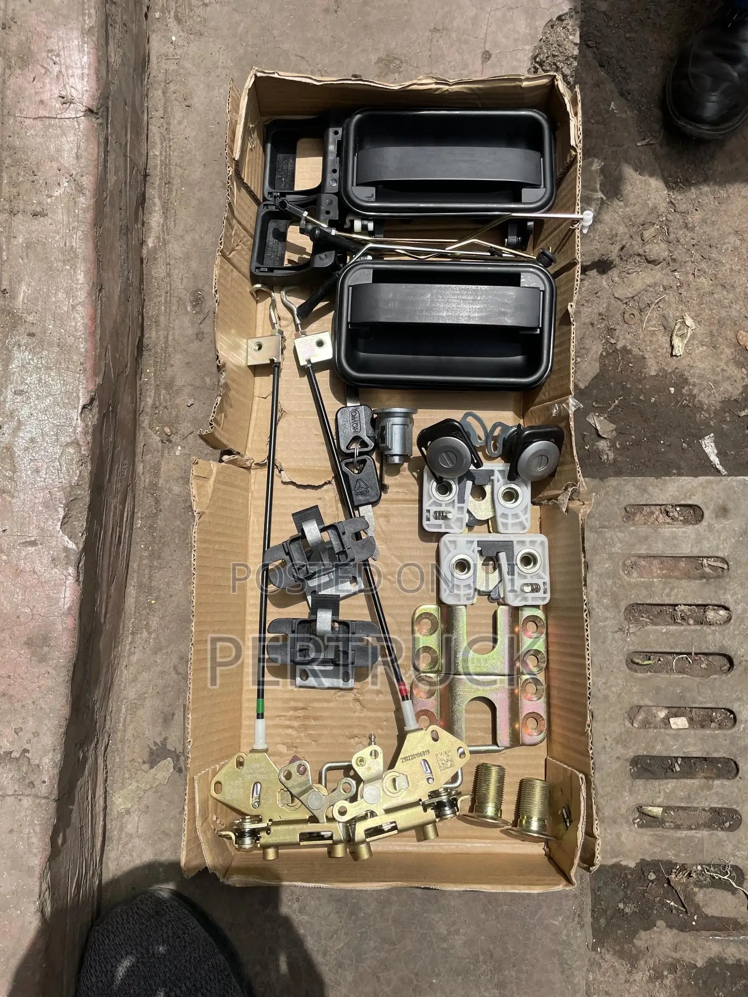 WG/Wg Door Lock Kit SITRAK Howo Sino A7