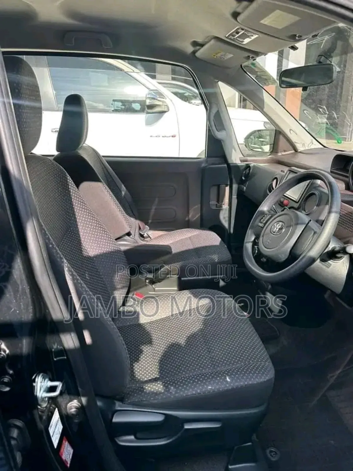 Toyota Spade 1.3 2017 Black