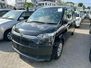 Toyota Spade 1.3 2017 Black