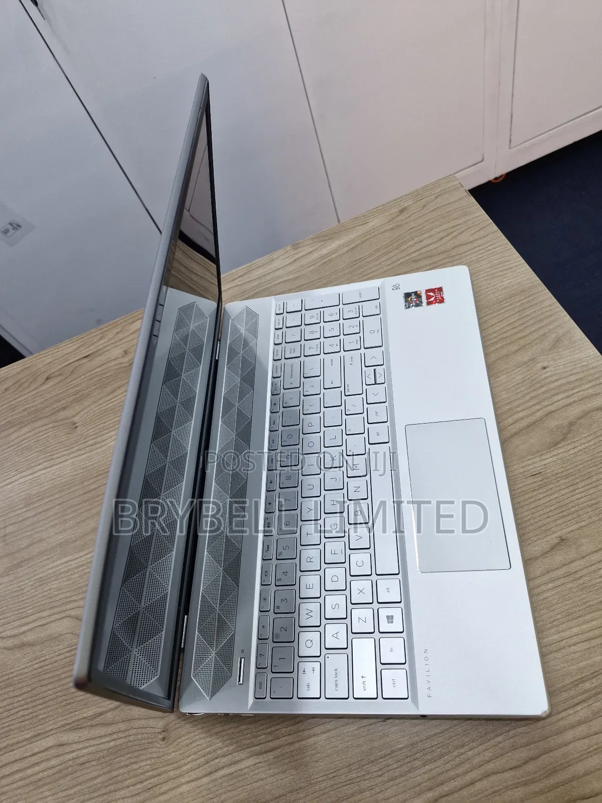Laptop HP Pavilion 15 16GB AMD Ryzen 5 SSHD (Hybrid) 512GB