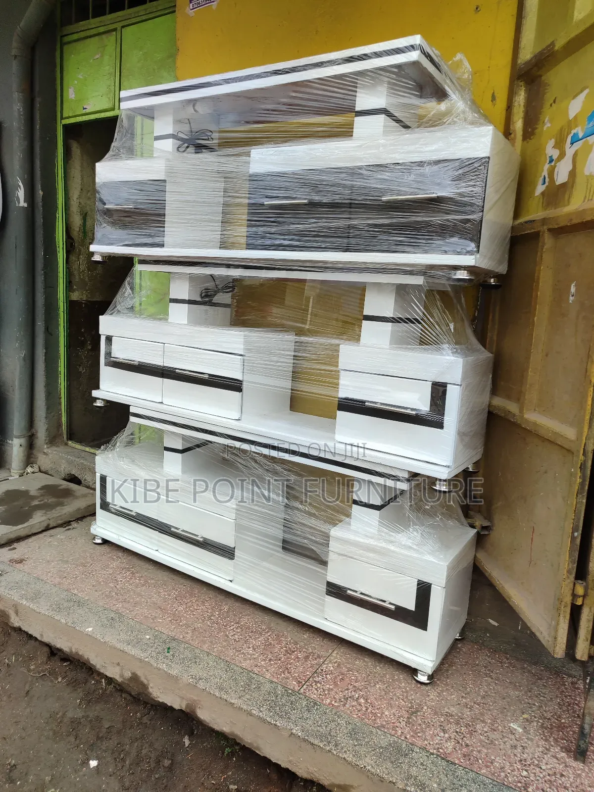 Morden TV Stand