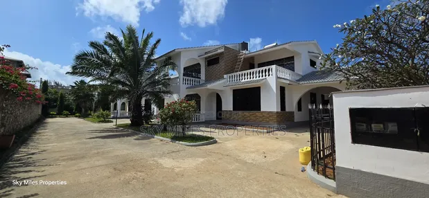 4bdrm Villa in Serena, Shanzu for sale