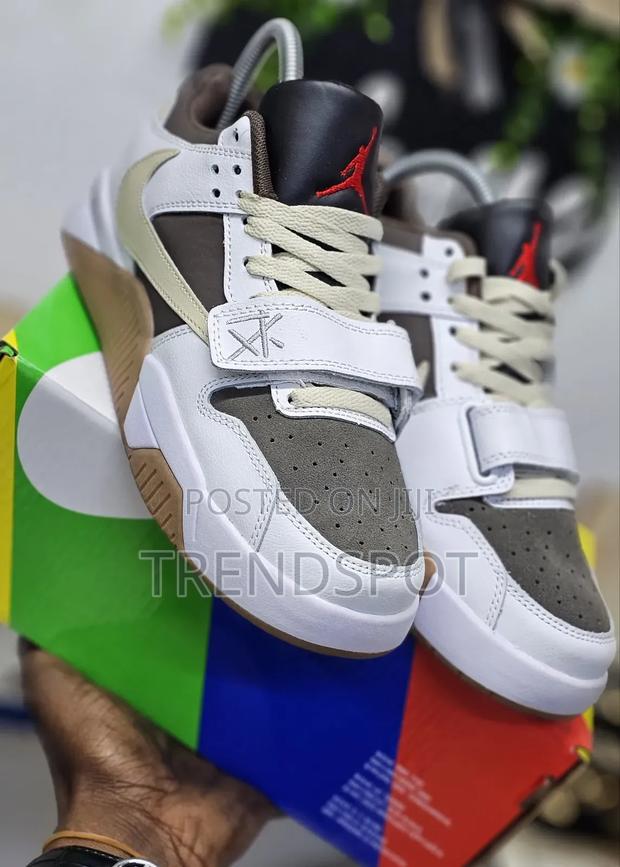 Jordan X Travis X Jumpman 38 to 451st Leather - thumbnail 2