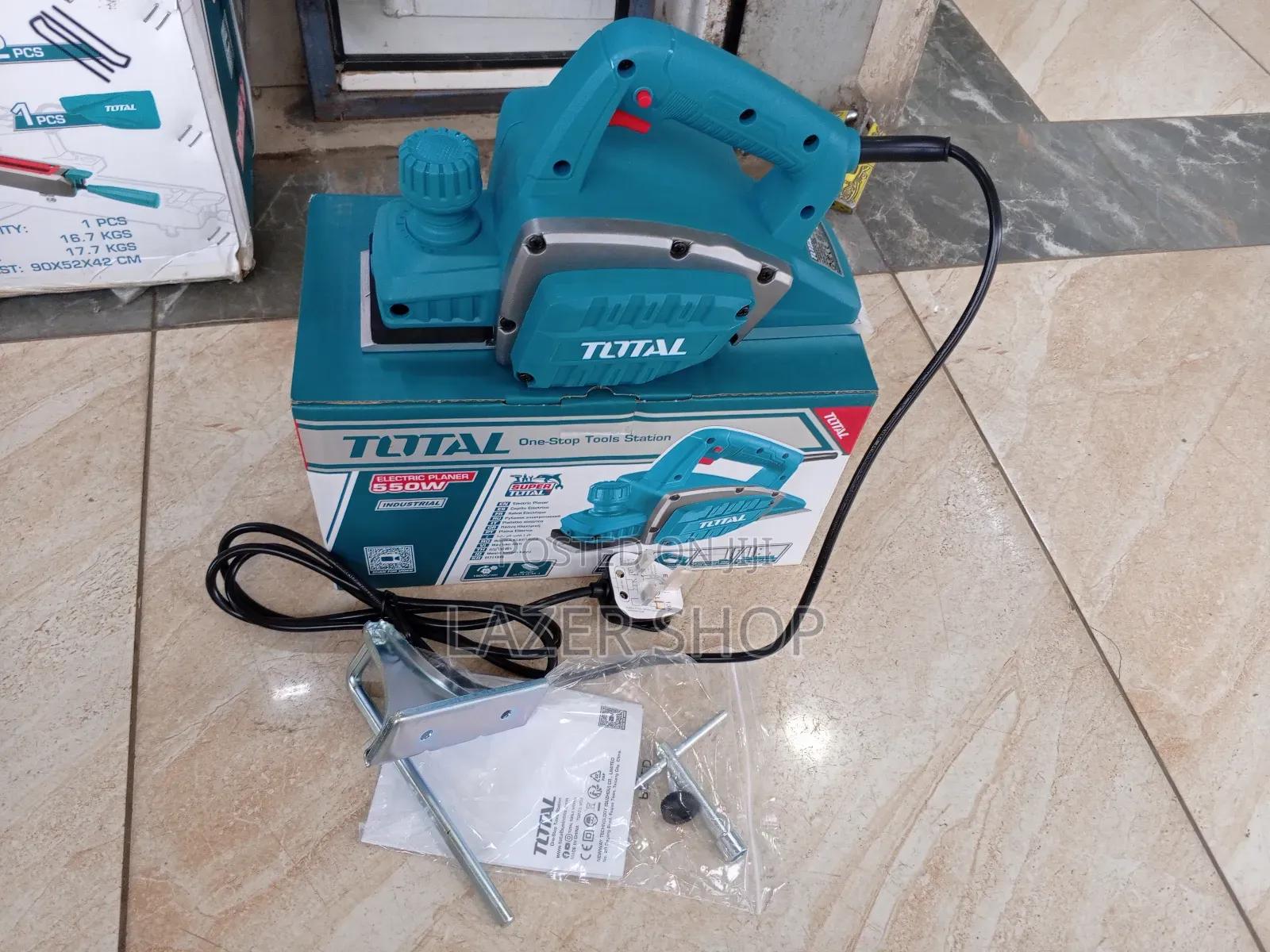 Total 550w Electric Planer