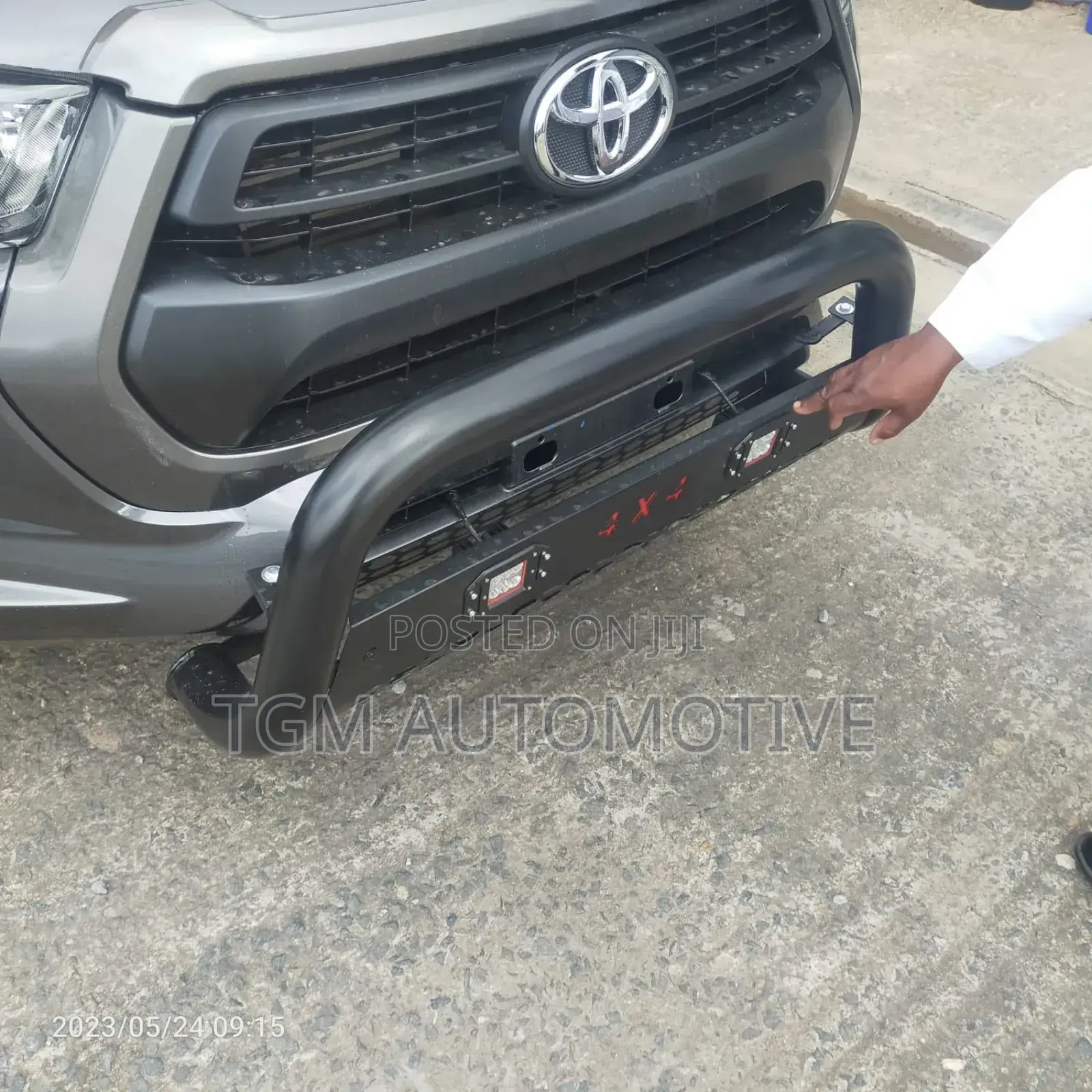 Hilux Revo Front Bull Bar With Led