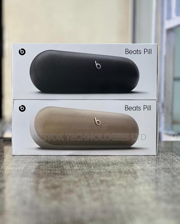 Beats Pill Portable Wireless Bluetooth Speaker With Powerban - main view