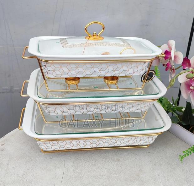 *Rectangular Porcelain Casserole*
*Comes With Golden Stand - main view