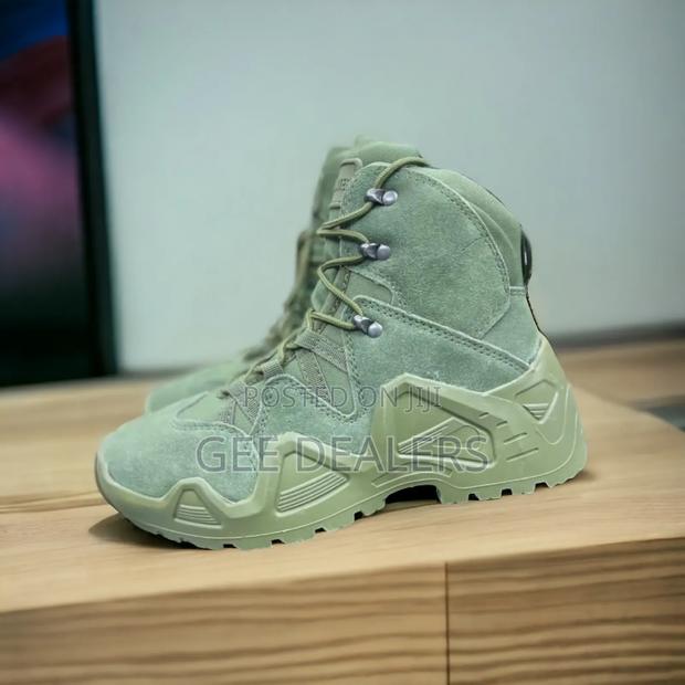 Magnum Tactical Military Boots >Jungle Green Hiking Boots