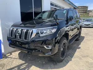 Toyota Land Cruiser Prado 2.8 2021 Matt Black