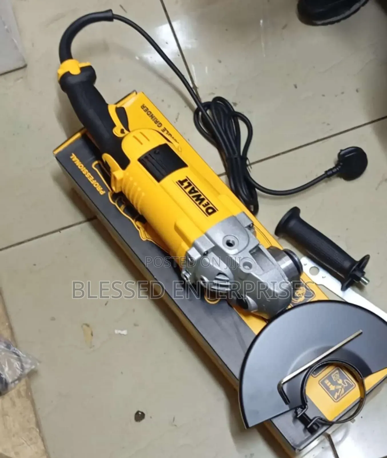 Dewalt Angle Grinder 9 Inches