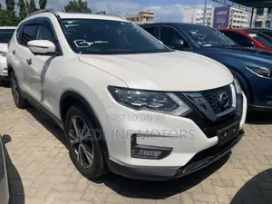 Nissan X-Trail 2.0 Petrol AWD 2017 Pearl