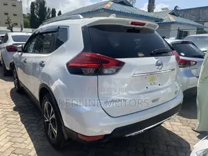 Nissan X-Trail 2.0 Petrol AWD 2017 Pearl