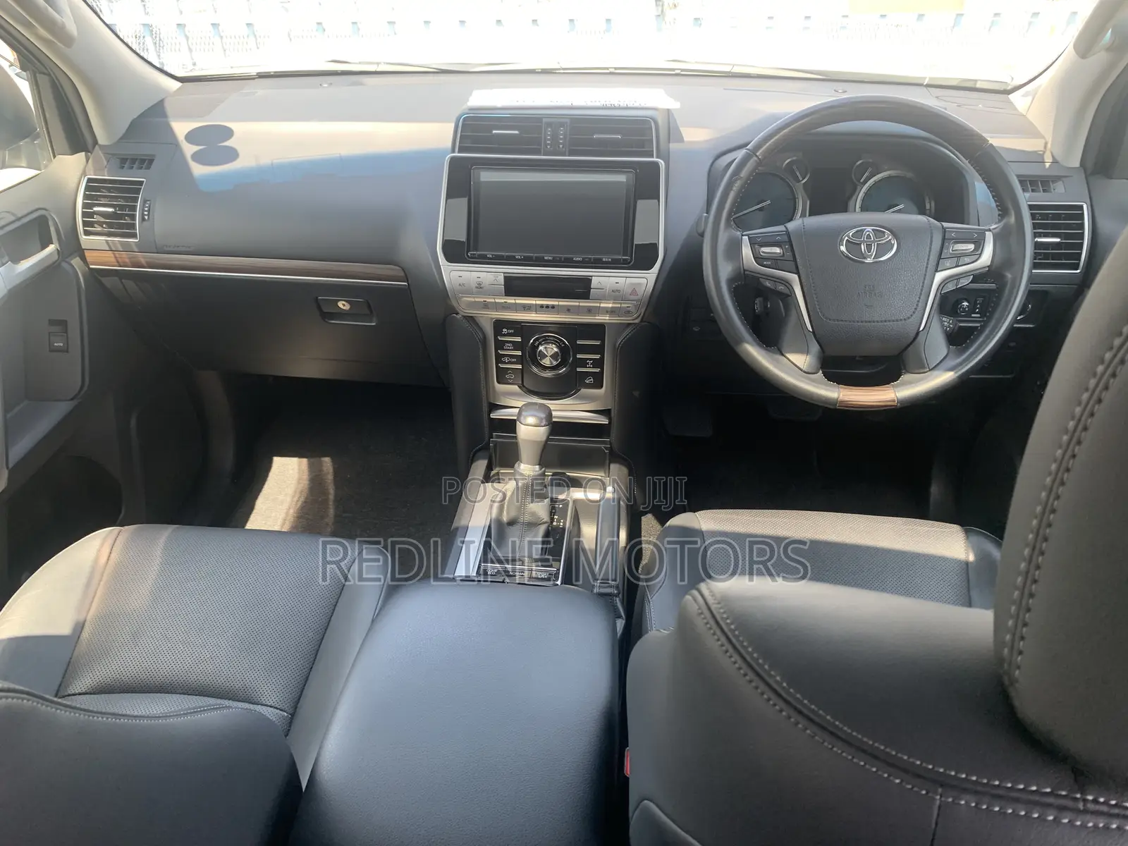 Toyota Land Cruiser Prado 2.8 2018 Silver