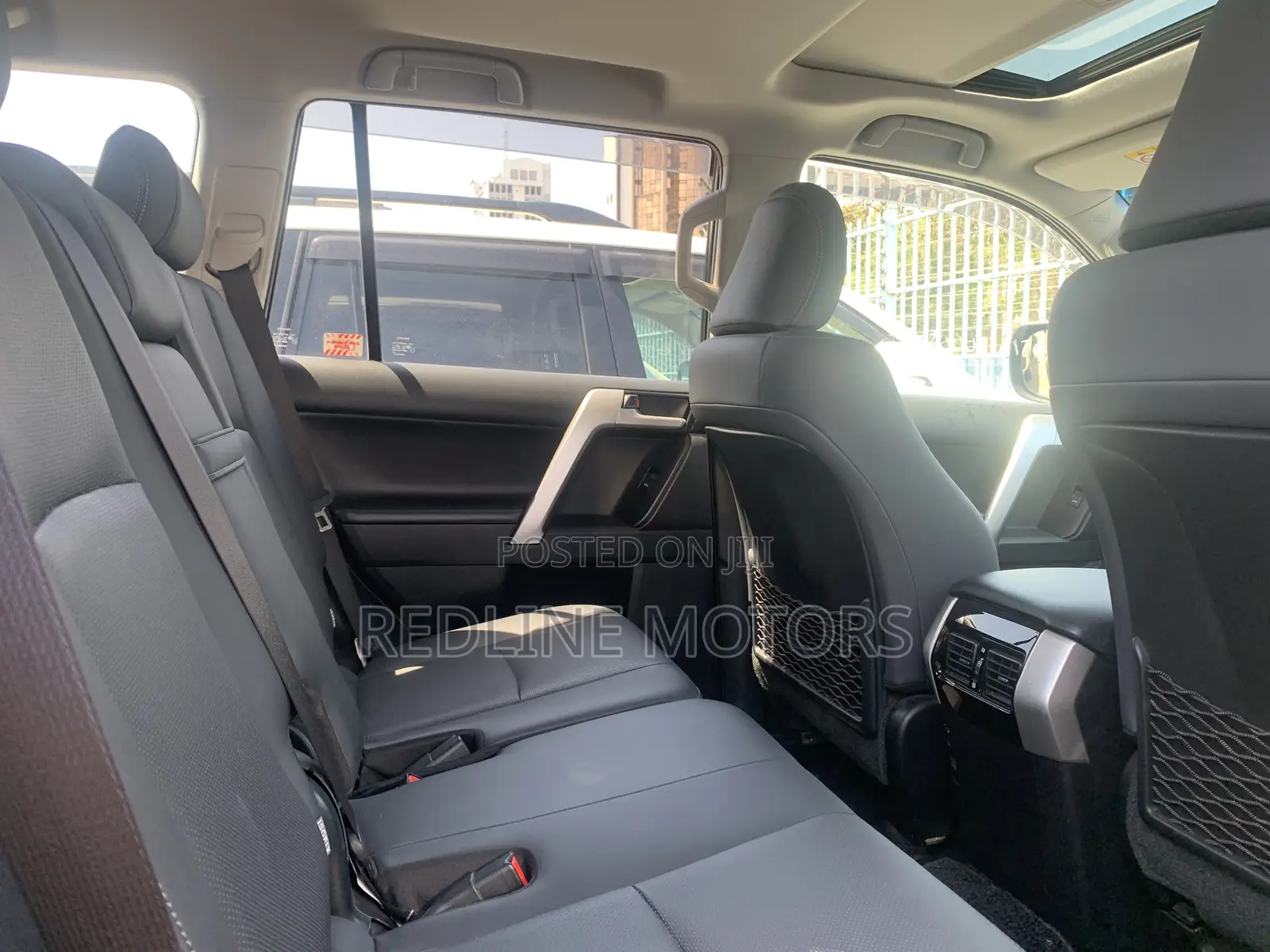 Toyota Land Cruiser Prado 2.8 2018 Silver