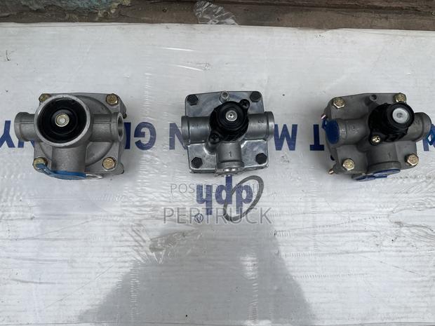 (Wg) Brake Relay Valve for Sitrak,Howo-Sino,Faw,Benz - thumbnail 5