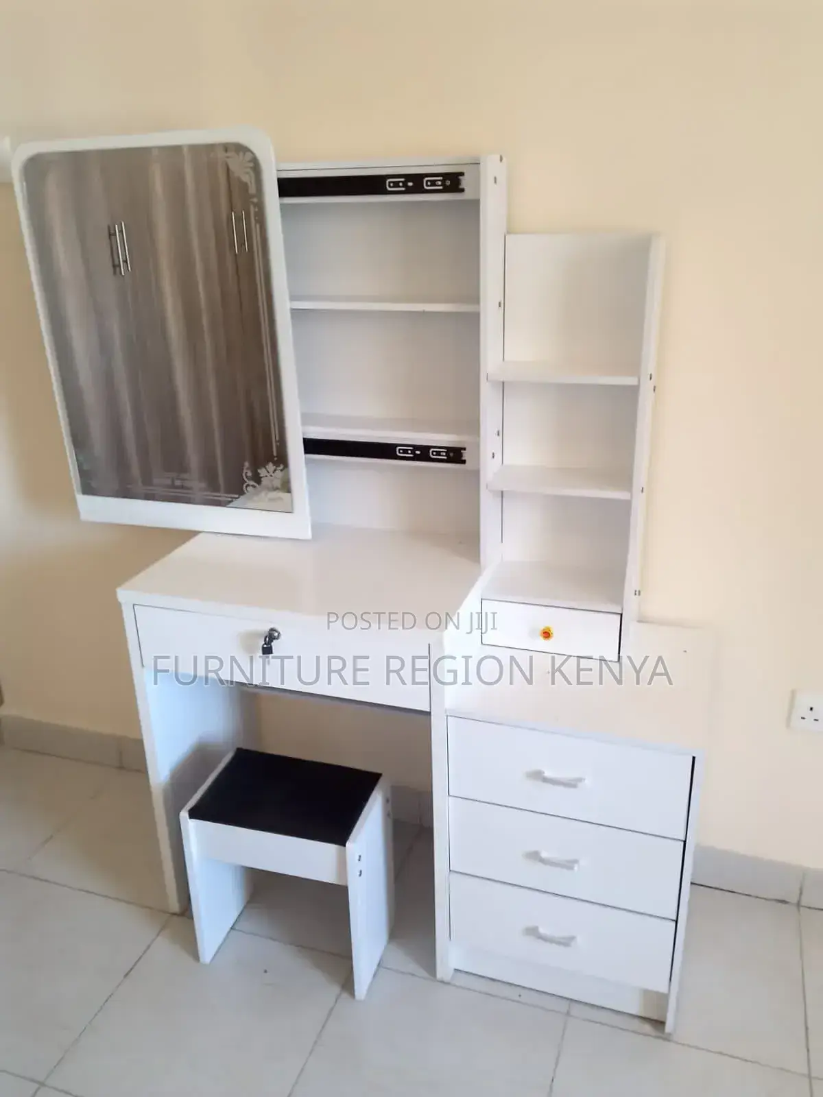 Dressing Table Set With Sliding Mirror