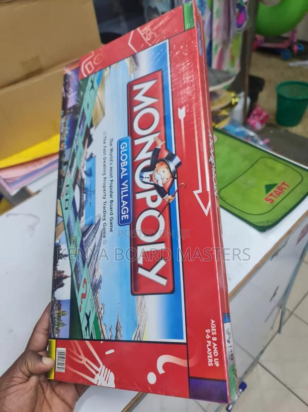 Monopoly~Monopoly Card Game on Offer - main view