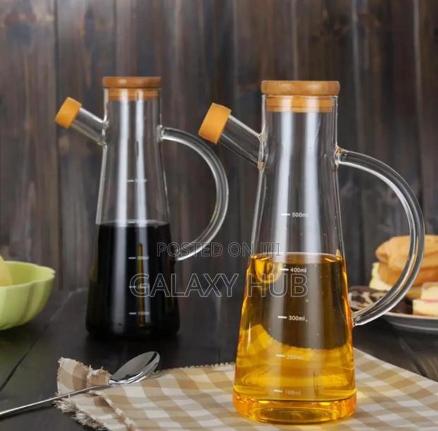 *Glass Oil/Vinegar Jar With Bamboo Lid Capacity 800 Ml