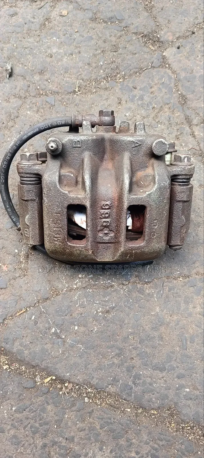 Front Caliper Mitsubishi Pajero Shogun Model 2005-2015.