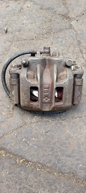 Front Caliper Mitsubishi Pajero Shogun Model 2005-2015.