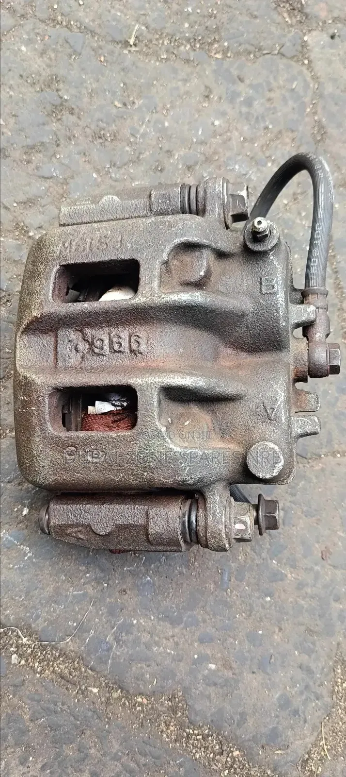 Front Caliper Mitsubishi Pajero Shogun Model 2005-2015.