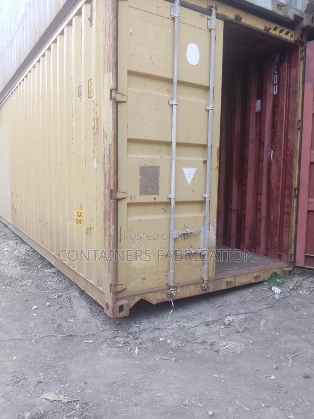 We Sell Good Durable Shipping Containers - main view