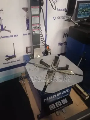 Heavy Duty Tyre Changer Electric Powered.