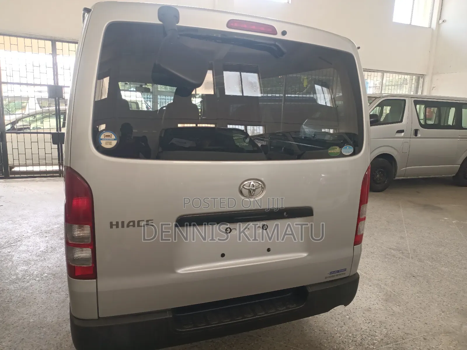 Toyota HiAce 2017 Silver
