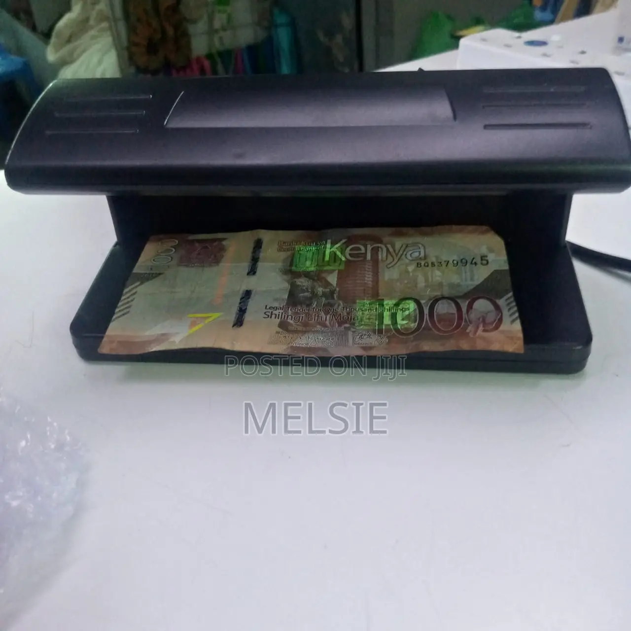 Conterfeit Money Detector