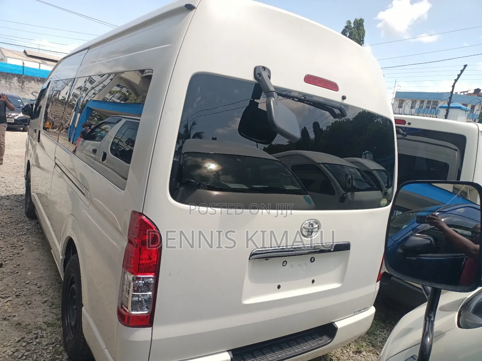 Toyota Grand HiAce 2017 Silver