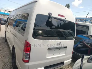 Toyota Grand HiAce 2017 Silver