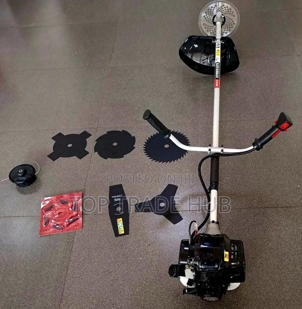 Kato Germany  4 Stroke Grass Cutter With 8 Blades