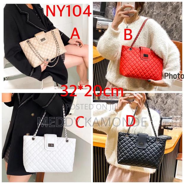 Classy Handbag - thumbnail 3