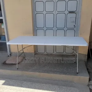 Foldable Table/Folding Table