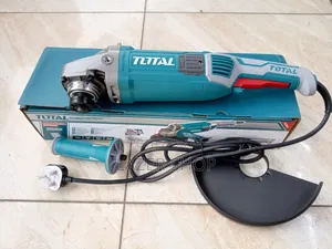 9" Total 2200w Grinder