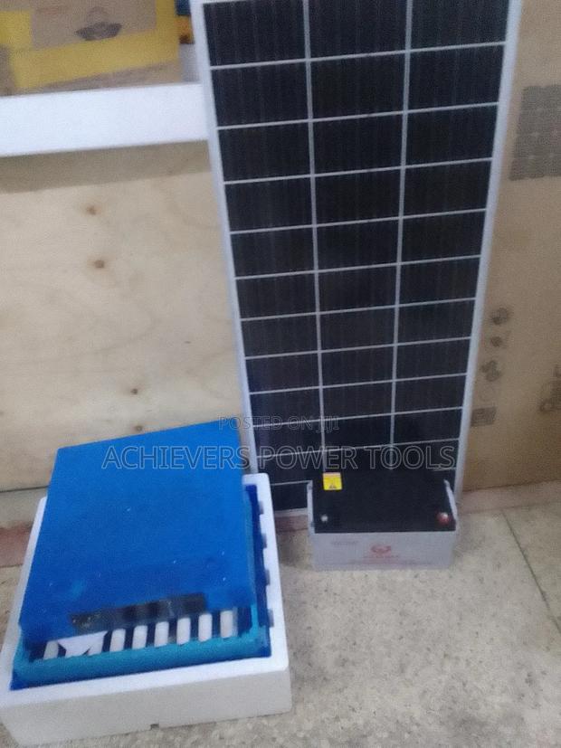 64egg Incubator With 100watts Panel/100ah Battery - main view