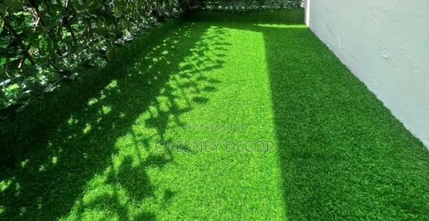 Artificial Grass Carpets for Balcony and Play Ground - main view